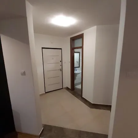 Nv Lux