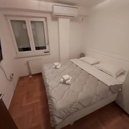 Nv Lux * Banyaluka